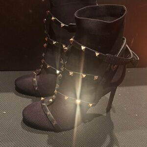 Valentino Garavani Black Studded Heeled Boots 40